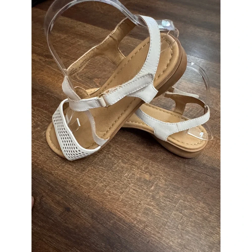 Naturalizer Women's Size 9 White Strappy Comfort Sandals Cutout Open Toe